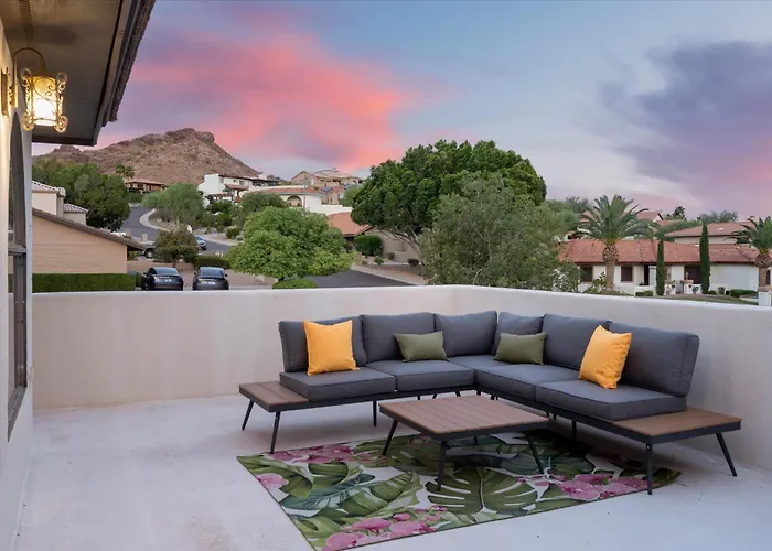 Game Pool Hottub Modern Desert Oasis *