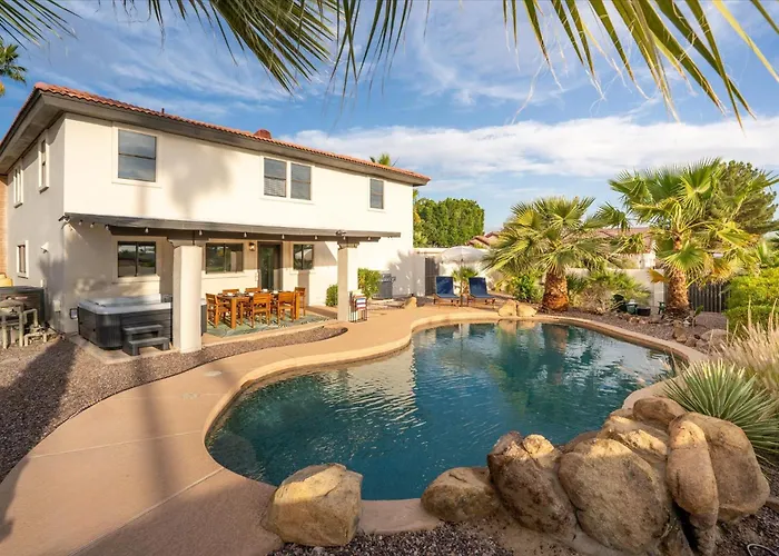 Holiday home Game Pool Hottub Modern Desert Oasis Phoenix