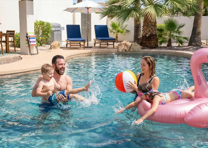 Holiday home Game Pool Hottub Modern Desert Oasis Phoenix